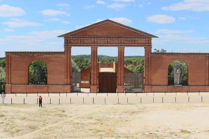 Memento Park Entrance Ticket - Who Will Get the Most From Memento Park?