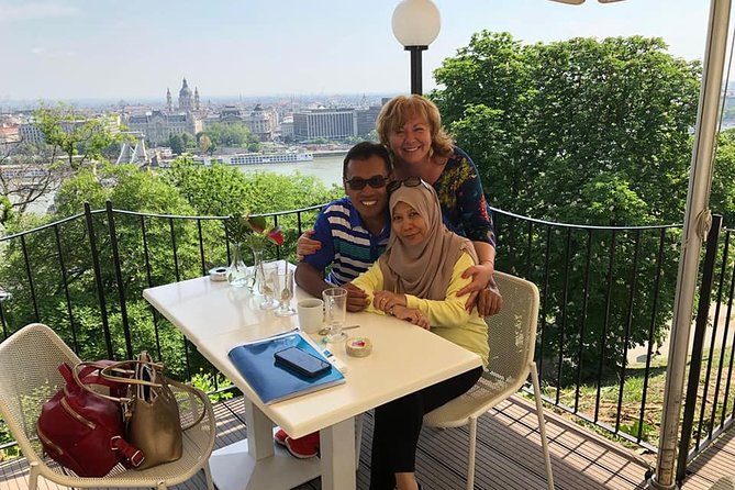 Private 4 Hours Budapest city tour and 3 hours Széchenyi thermal spa relax - Buda Castle and a proper Hungarian cake break