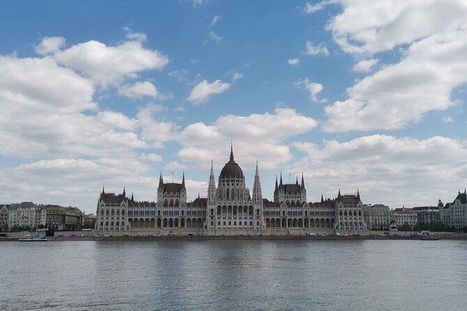 Private Budapest Adventure E-bike Tour to Buda Hills - What the $163.32 price really covers