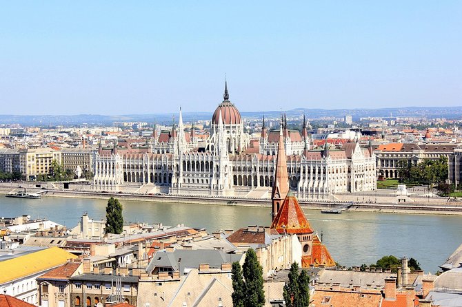 Private Budapest All In One Walking Tour with Strudel Stop - Parliament and the Danube
