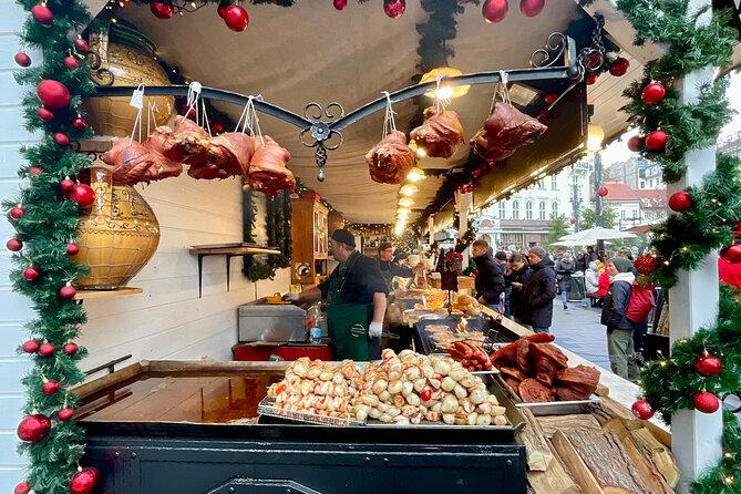 Private Budapest Christmas Market Tour with Chimney Cake & Mulled Wine - What the guides add to the experience