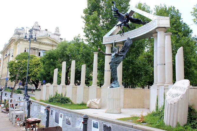 Private Budapest Hammer & Sickle Communist Times Tour - Republic Square and the road to the 1945 uprising