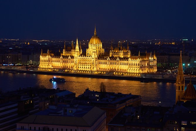 Private Budapest Sightseeing Tour: Royal Castle, Heroes Square, Chain Bridge - A final look inside St. Stephen’s Basilica