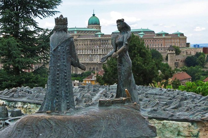 Private City Tour in Budapest 6 hours - Why the private car matters in Budapest