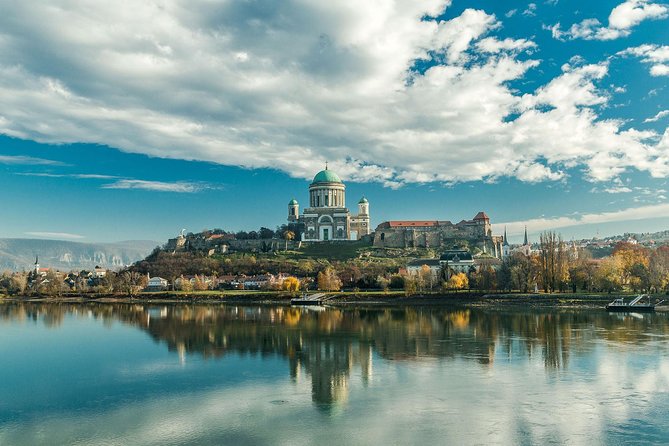 Private Danube Bend Experience with a comfortable air conditioned car - Visegrád and its medieval castle