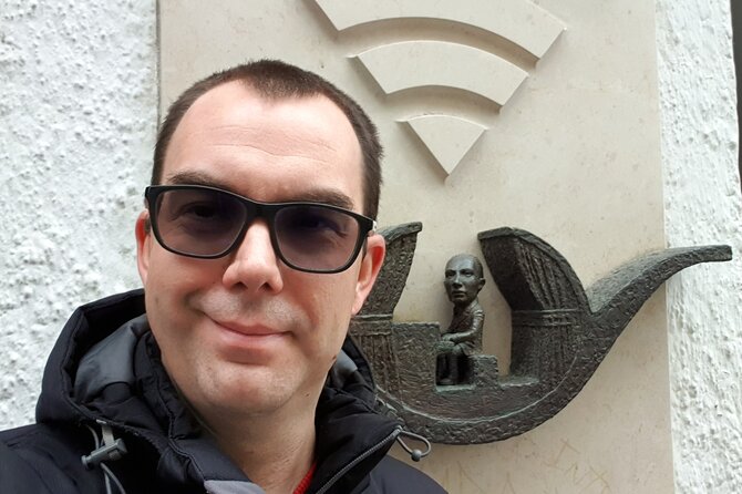 Private Family Friendly Walking Tour with Children in Budapest - Heroes’ Square and the stories behind it