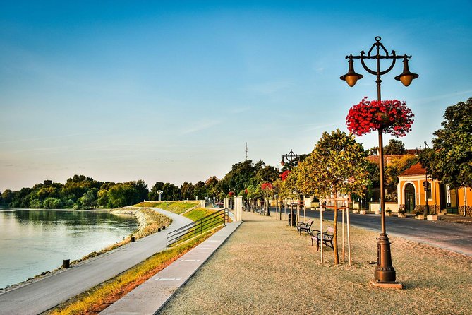 Private Guided Tour to Szentendre & Visegrád Castle (Danube Bend) - Door-to-Door Pickup at 9:00 am