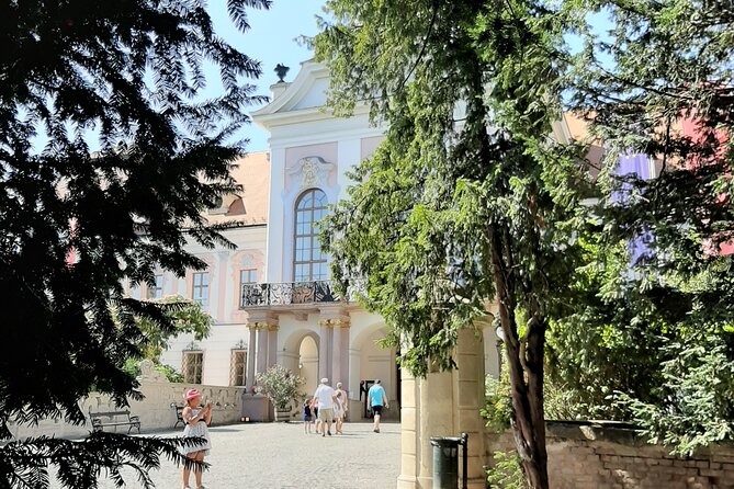 Private Sissi Castle Tour - How to get the best guide experience