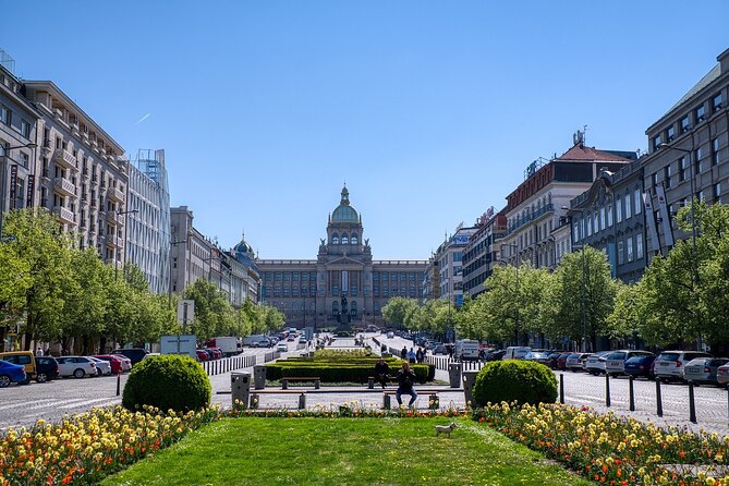 Private Transfer from Budapest to Prague with 2 hours for sightseeing - A practical bridge between Budapest and Prague