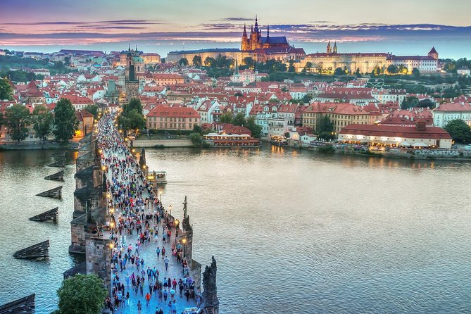 Private Transfer from Budapest to Prague with 2 hours for sightseeing - What the two-hour stop really gives you