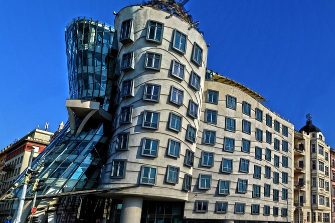 Private Transfer from Budapest to Prague with 2 hours for sightseeing - Pickup, timing, and the route details to confirm