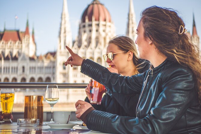 Sightseeing Cruise on the Danube with Audio Guide in Budapest - Why the evening timing matters