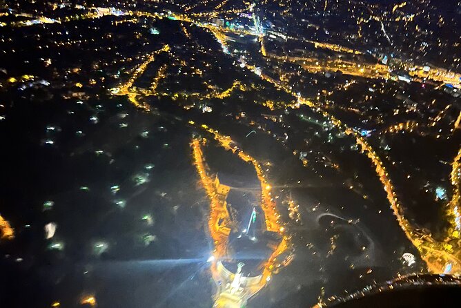 Sightseeing flight over Budapest - What the one-hour flight gives you