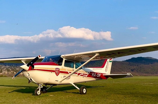 Sightseeing flight over Budapest - Pickup and meeting details need a phone call