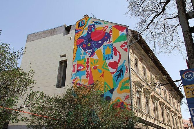 Street Art Tour Budapest - Attila and the value of a local guide
