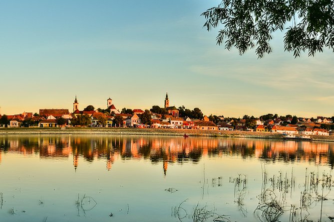 Szentendre the Artists Village Half-Day Tour from Budapest - Exploring Szentendre’s baroque center