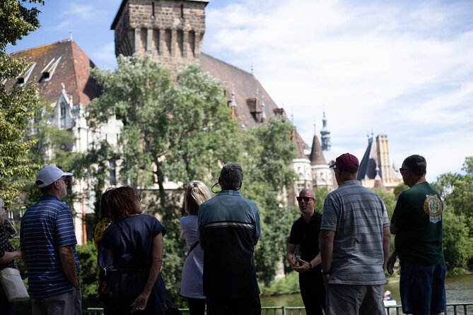The beginner's guide to Budapest - Budapest Sightseeing Tour - St. Stephen’s Basilica and Liberty Square