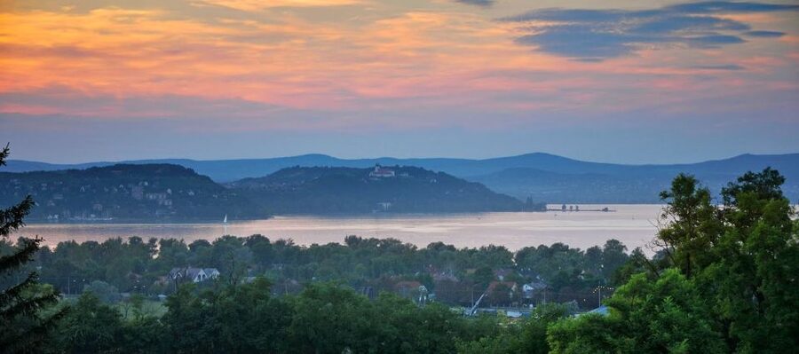 The Turquoise Sea of Hungary: Lake Balaton Private Tour - Why Lake Balaton makes a good day outside Budapest
