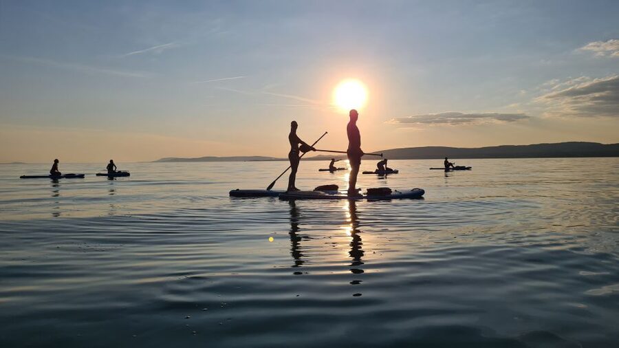 Tihany: SUP Course and Tour at Lake Balaton - Choosing a board before you touch the water