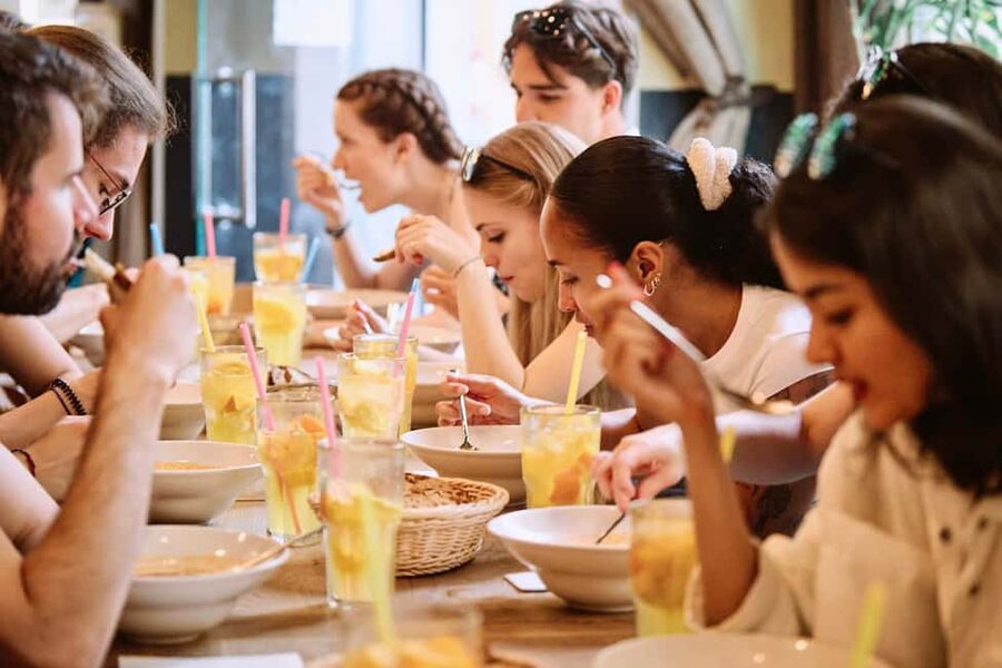 Tipsy Guided Food Tour with Drinks Included in Budapest - Key points at a glance