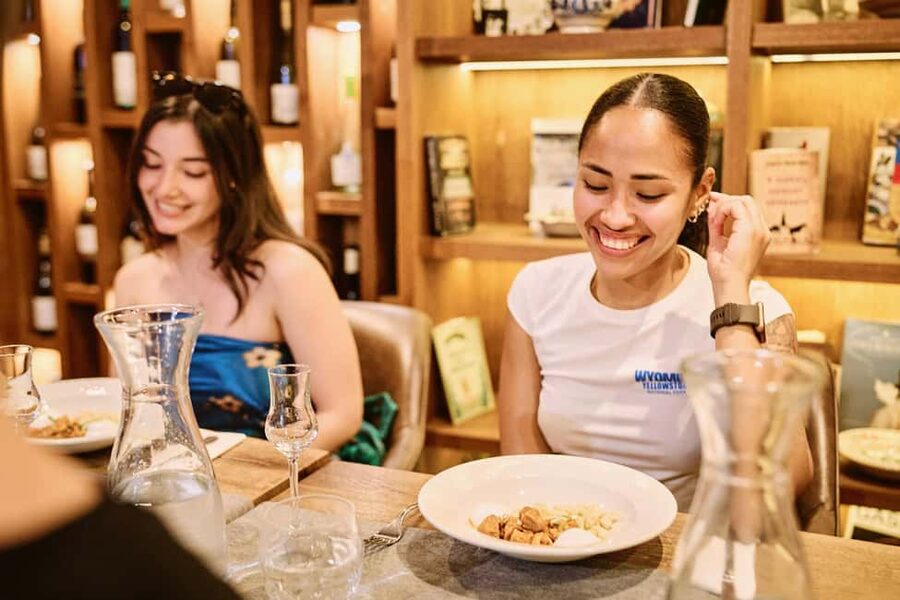Tipsy Guided Food Tour with Drinks Included in Budapest - Soup and lángos bring the first strong flavors