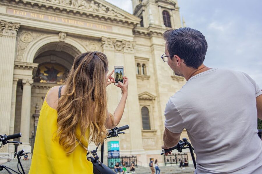 Top sights of Pest downtown on e-scooters incl. Parliament - The 10-minute safety briefing