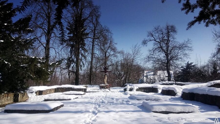 Walk to recent and aged spiritual sanctuaries near Budapest - Key points to know before booking